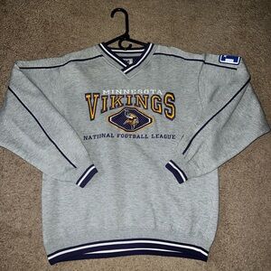 Vintage ‘Lee SPORTS’ NFL Vikings Men’s Crewneck!